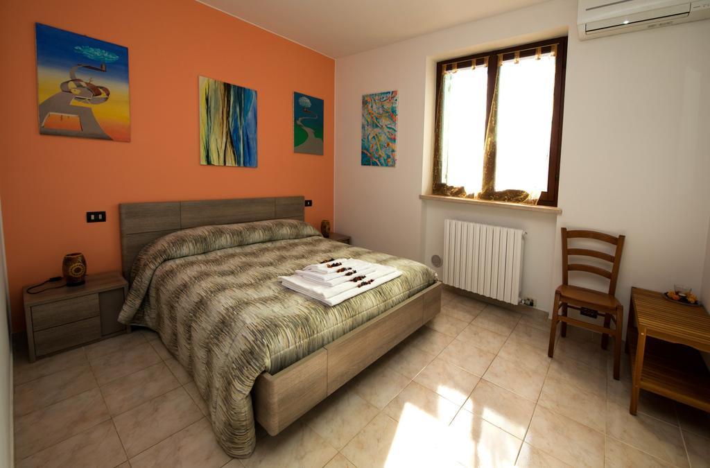 Ferienwohnung Le Palme Sona Exterior foto