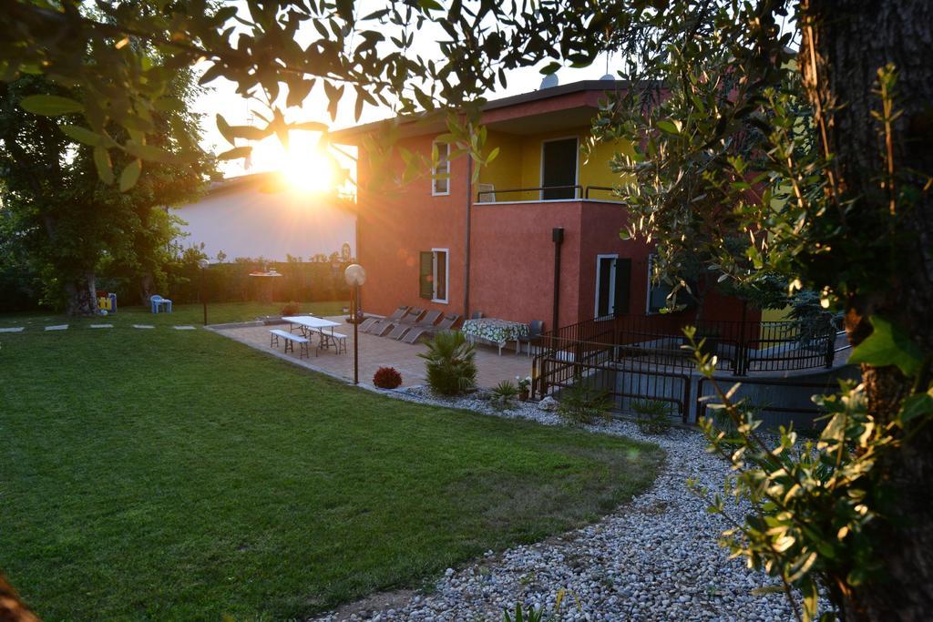 Ferienwohnung Le Palme Sona Exterior foto