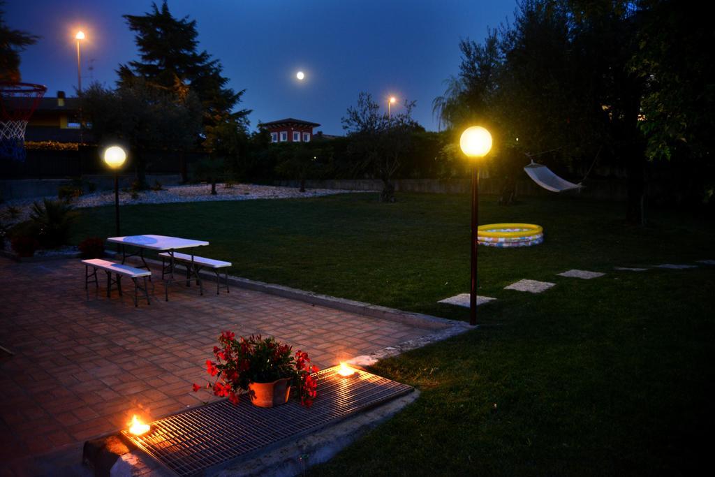 Ferienwohnung Le Palme Sona Exterior foto