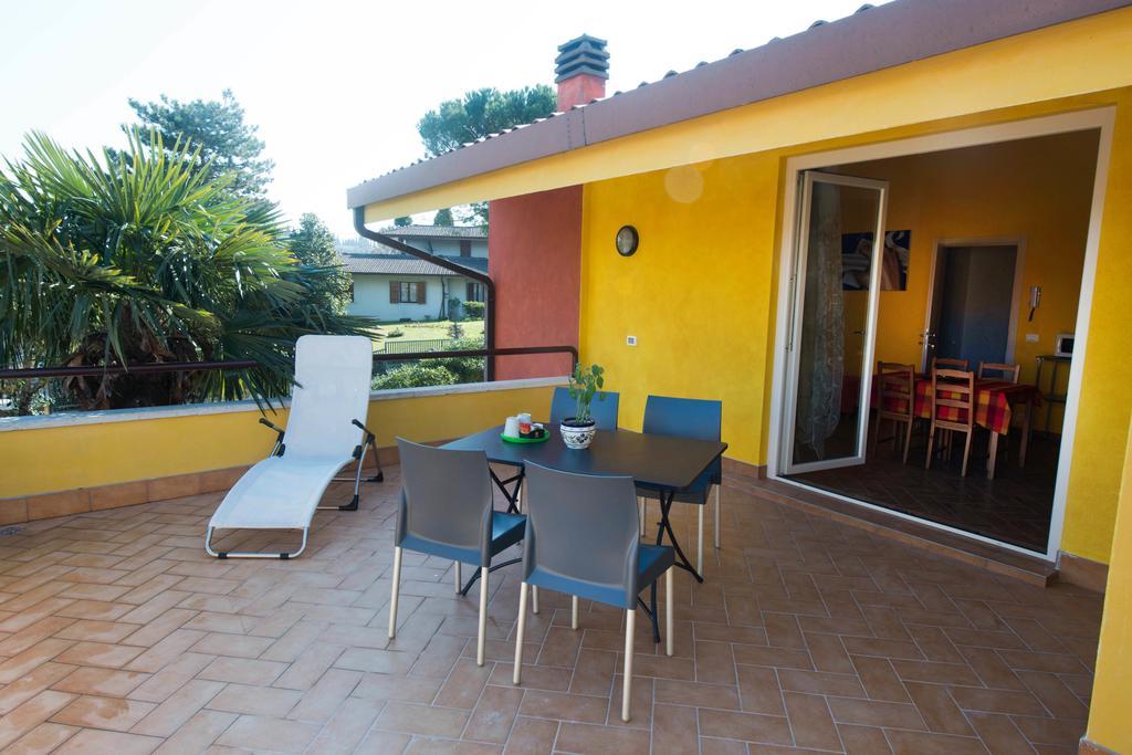 Ferienwohnung Le Palme Sona Zimmer foto